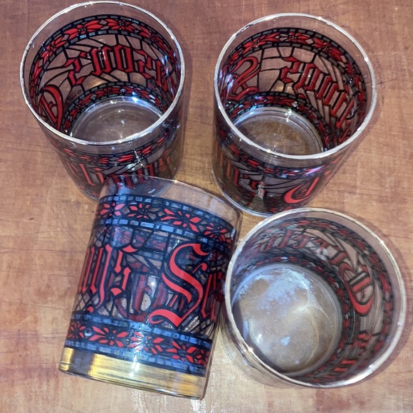 🎄🥃 Houze Dining | 4pc. Set Season’s Greetings Stained Drink Glasses 🧊🎄 - Picture 5 of 5